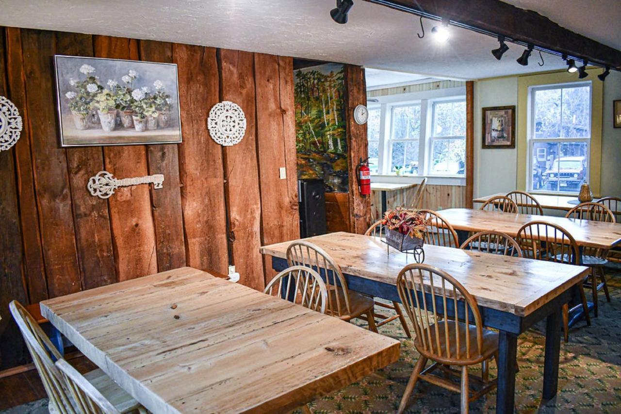 Brook Road Inn Goshen Экстерьер фото