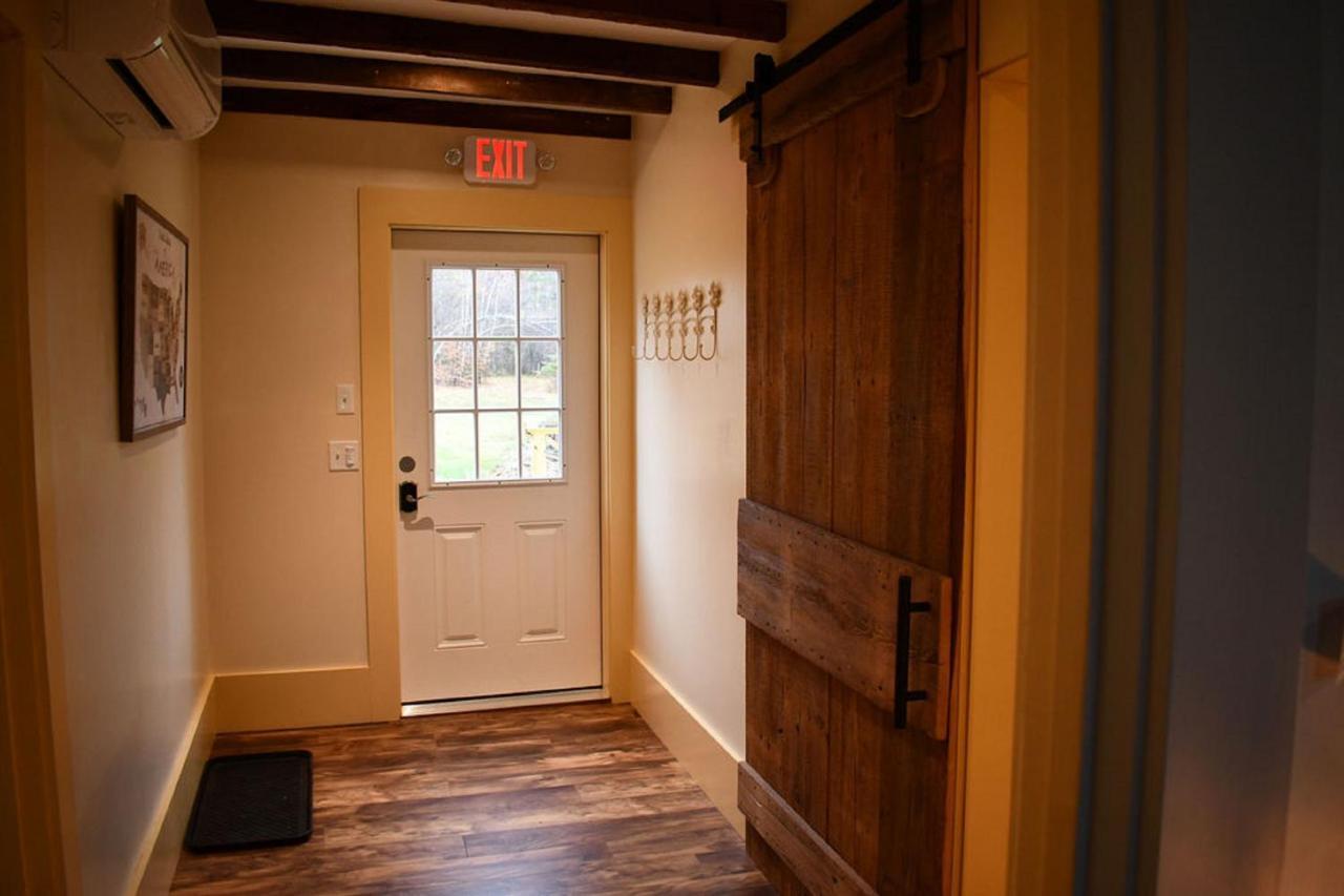 Brook Road Inn Goshen Экстерьер фото