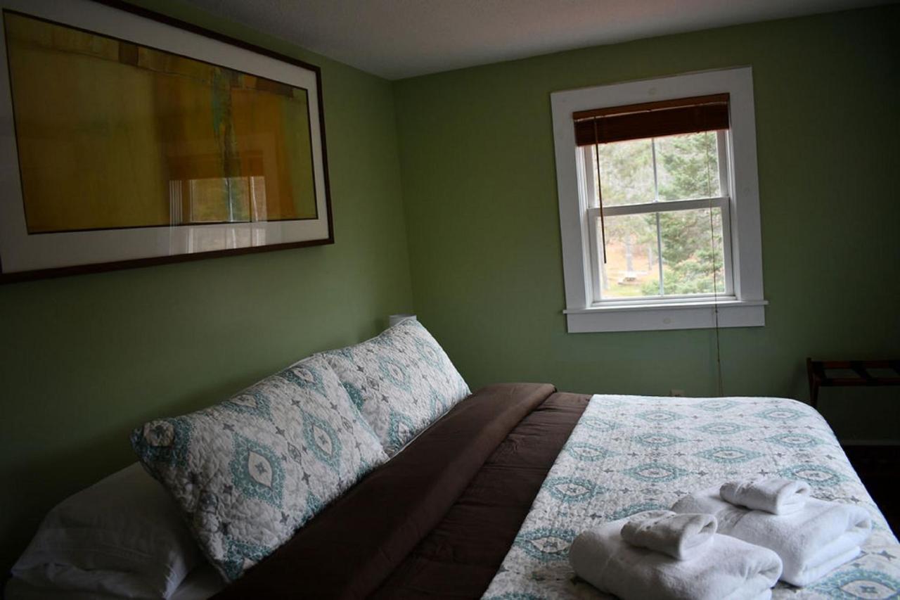 Brook Road Inn Goshen Экстерьер фото