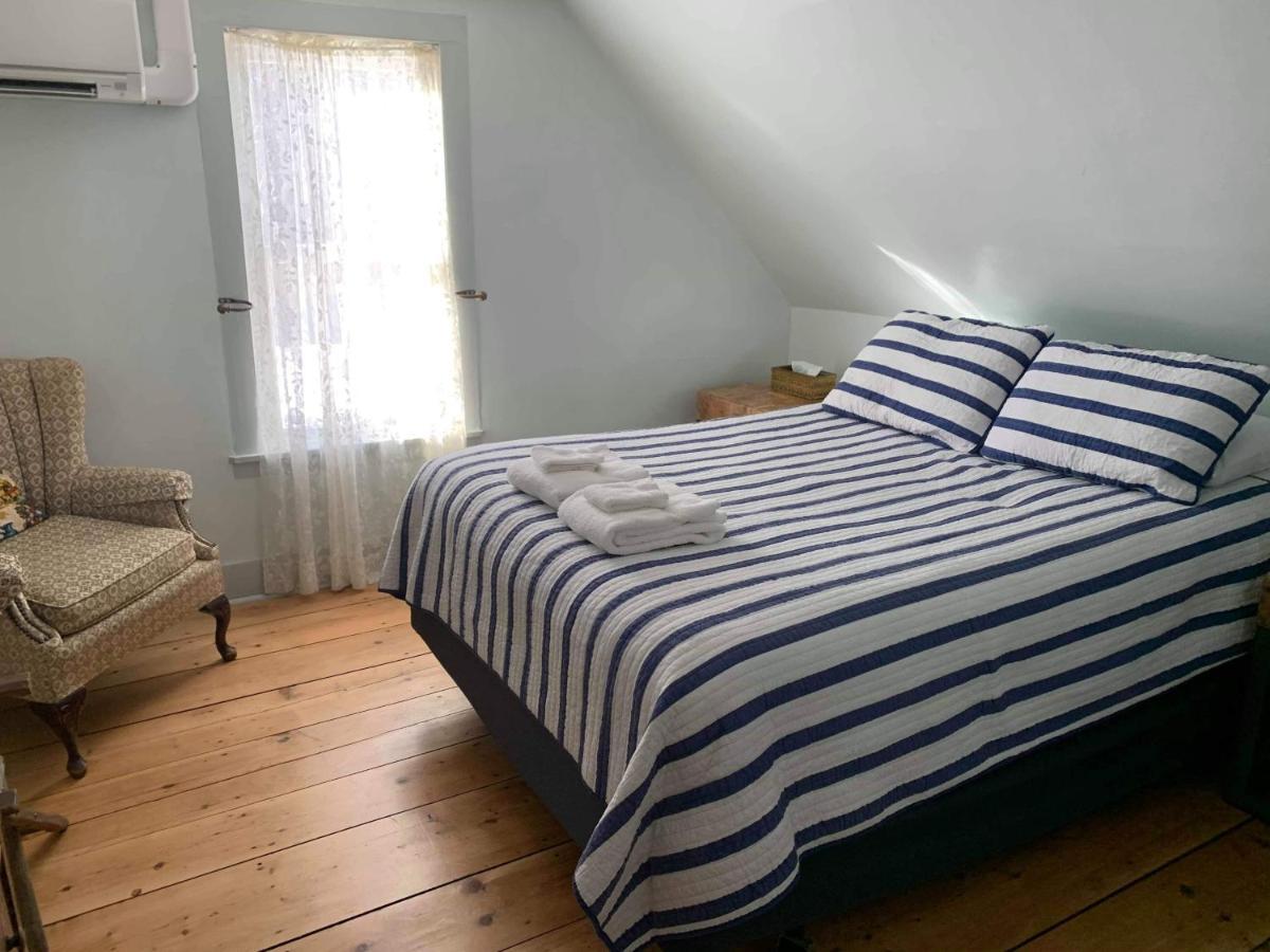 Brook Road Inn Goshen Экстерьер фото